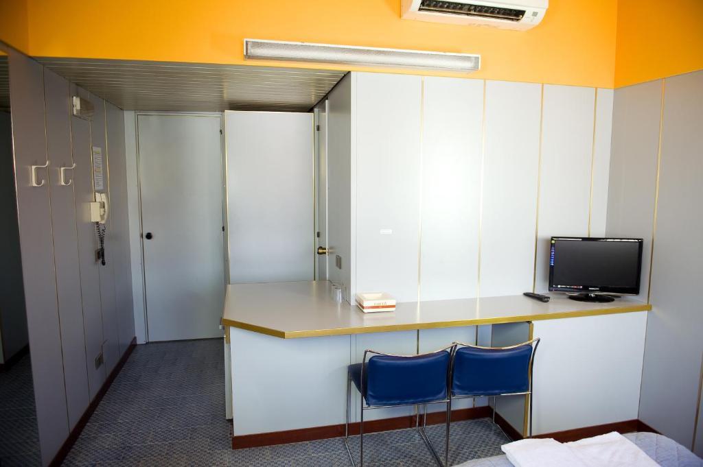 Hotel Maria Luisago Zimmer foto